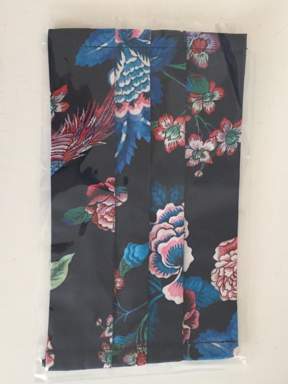 Johnny Was Face Mask Cotton Sateen Pleated Rectangle Pocket RJ18220-S One Size